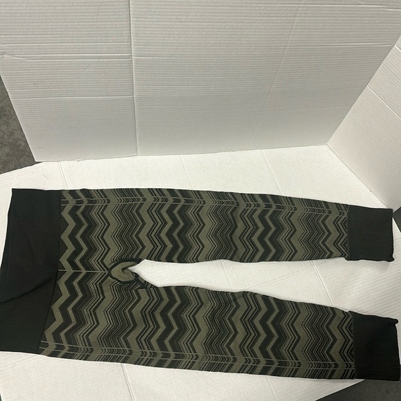 Ladies Lululemon Leggings - Picture 1 of 7